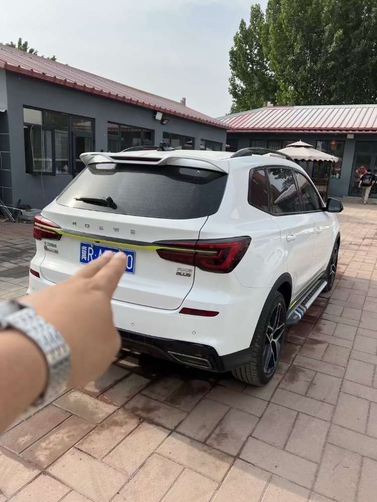 邯郸22年荣威RX54