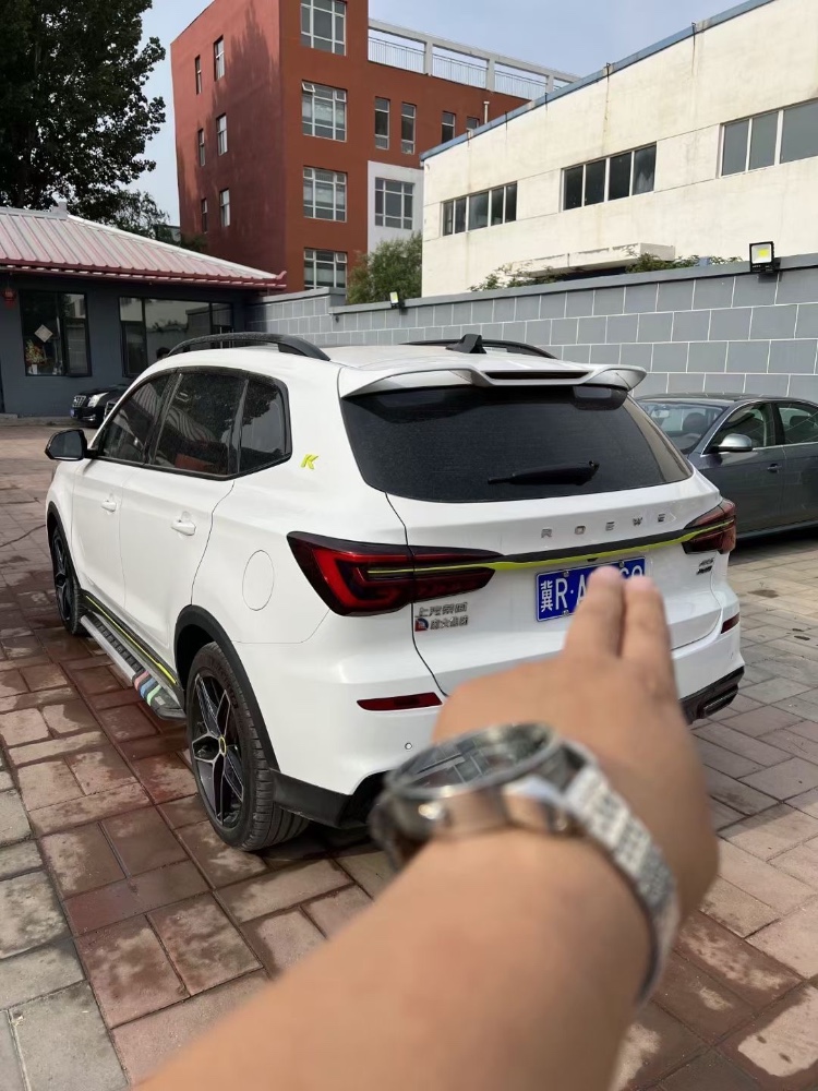 邯郸22年荣威RX56