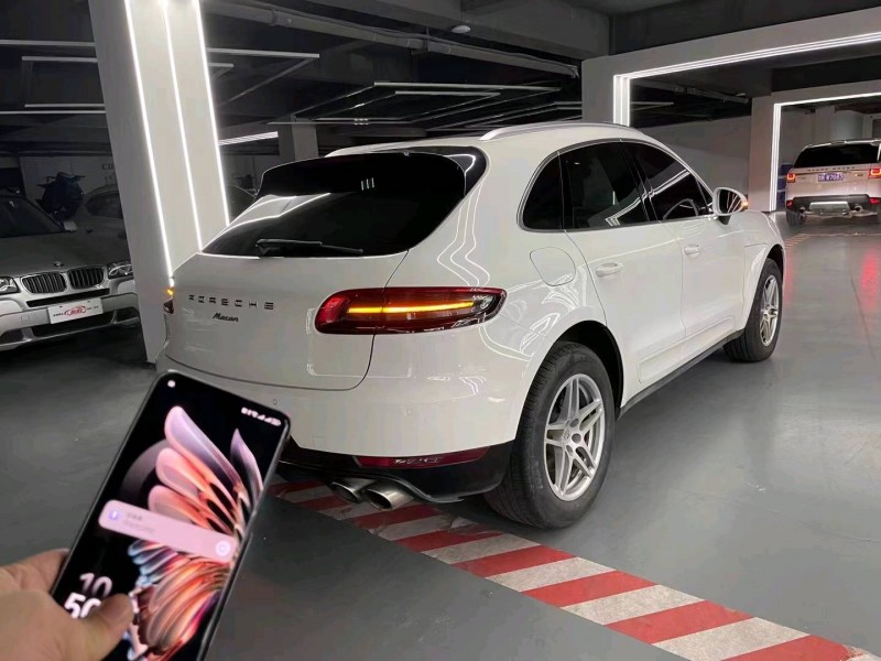 东营17年保时捷Macan2