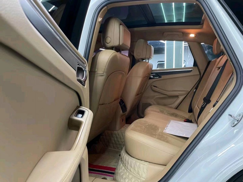 东营17年保时捷Macan6