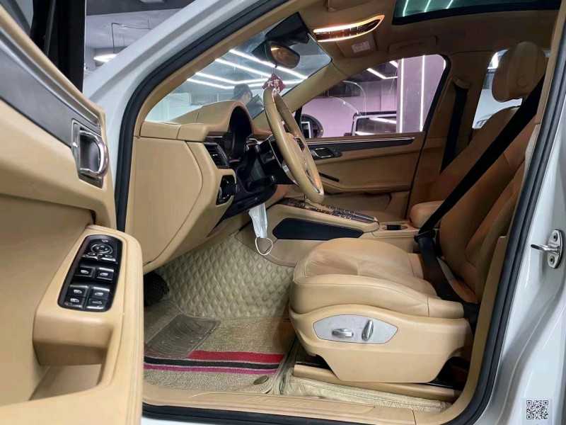 东营17年保时捷Macan9