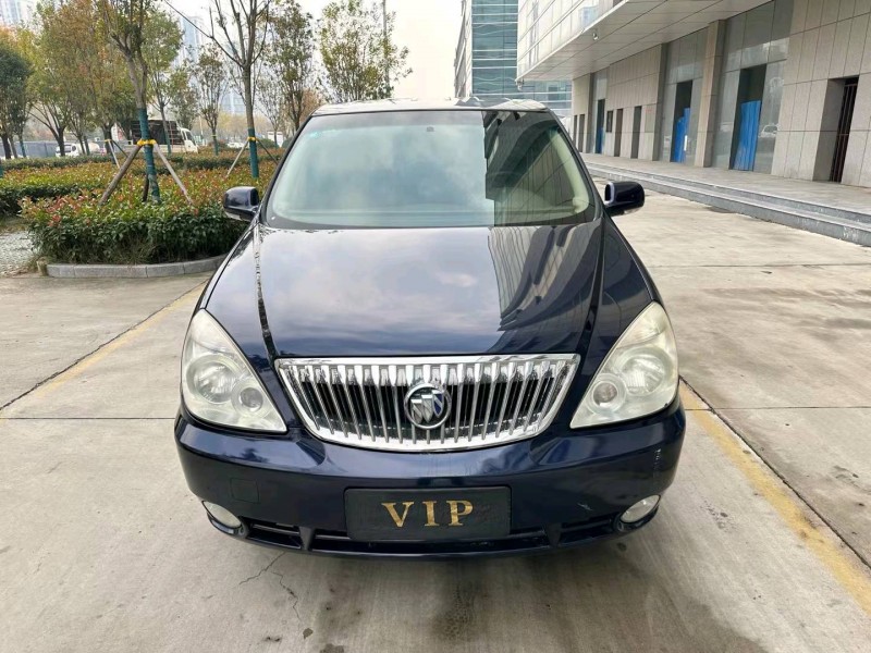 东营13年别克GL81