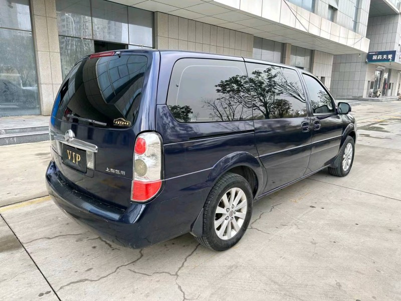 东营13年别克GL88