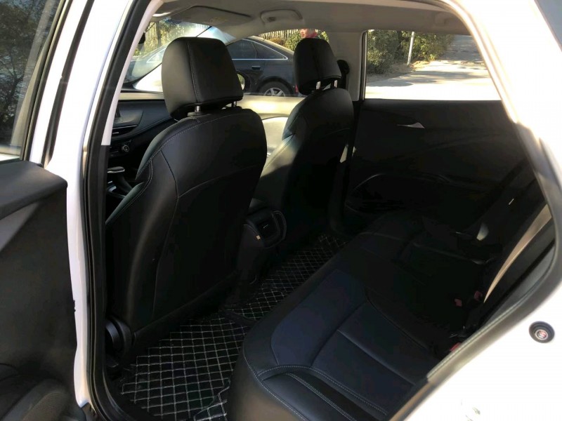 青岛23年别克微蓝5