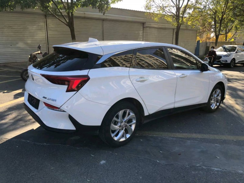 青岛23年别克微蓝7