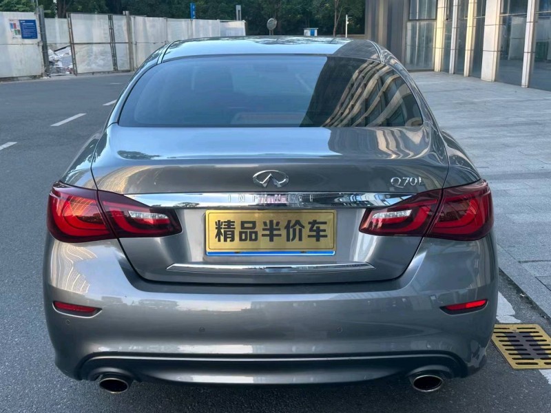 珠海15年英菲尼迪Q709