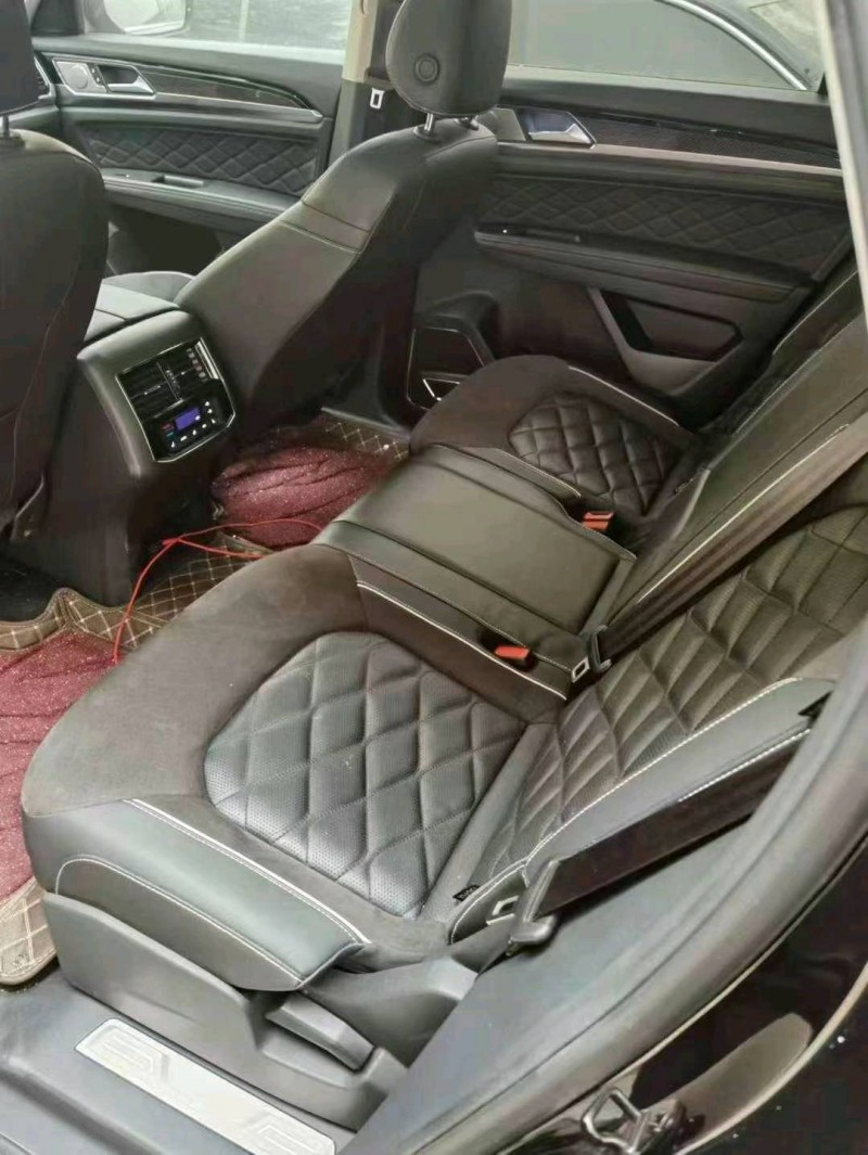 邯郸20年大众途昂8