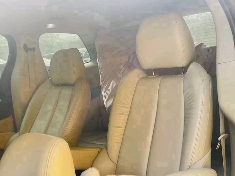 保定16年别克GL86