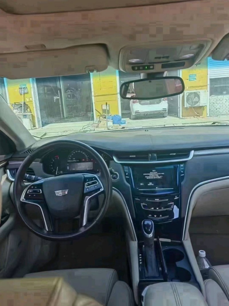 保定16年凯迪拉克XTS3