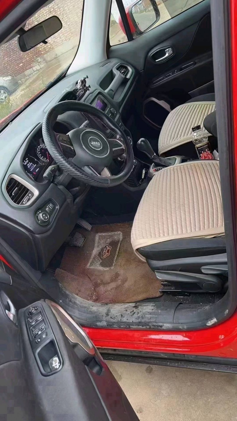 保定17年Jeep自由侠4