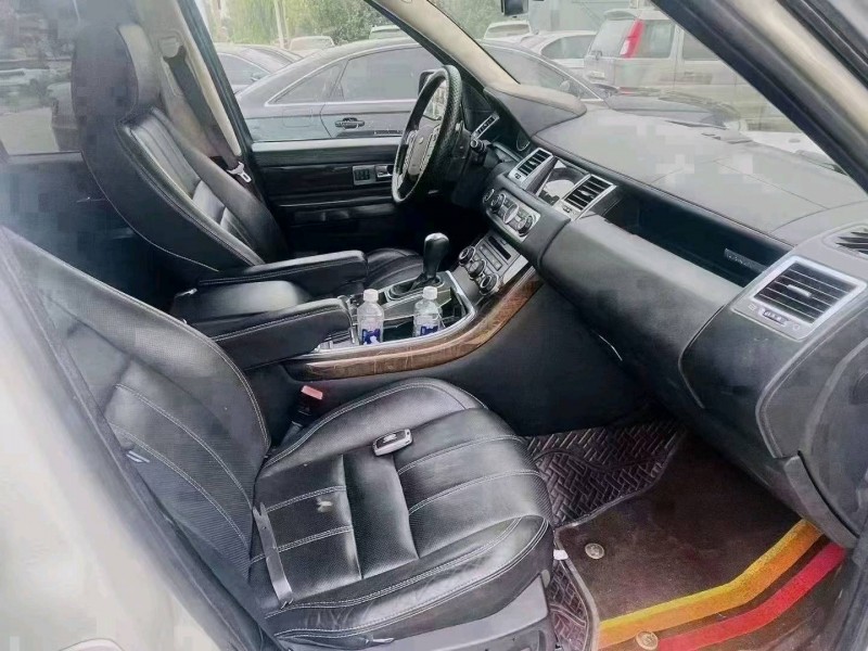 保定12年路虎揽胜运动5