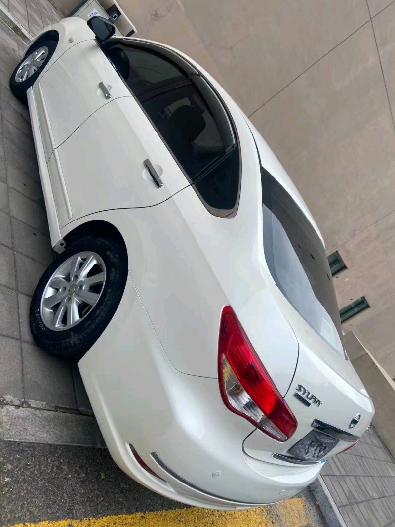 營口18年日產軒逸7