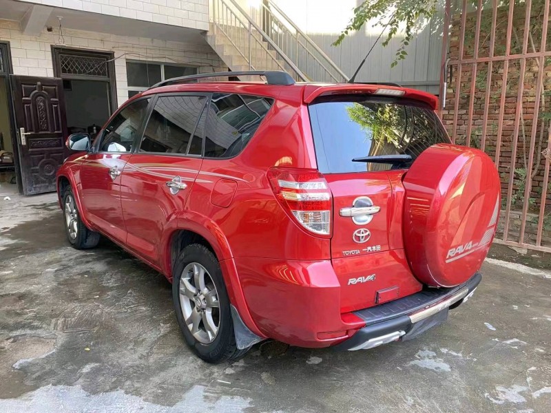 蘭州13年豐田RAV48