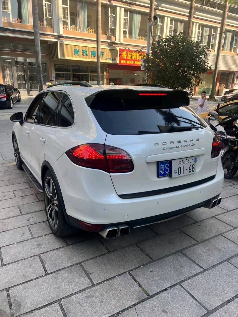 珠海11年保时捷卡宴4