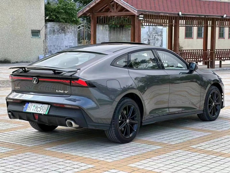 汕头23年长安汽车UNI-V9