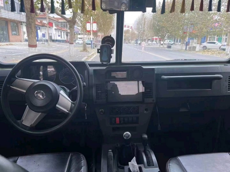 保定20年北汽制造勇士8