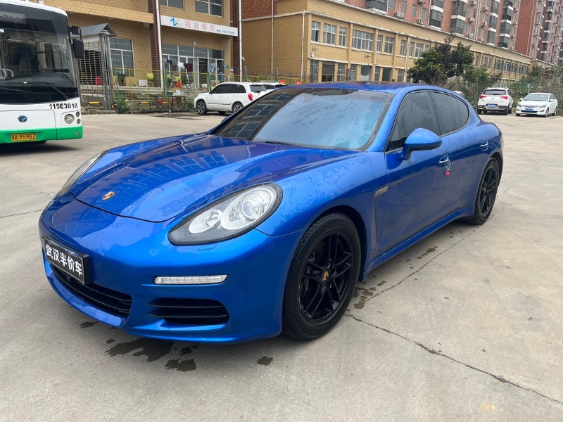 武汉15年保时捷帕拉梅拉2