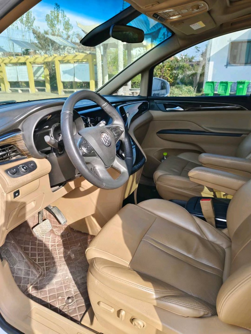 徐州17年别克GL86