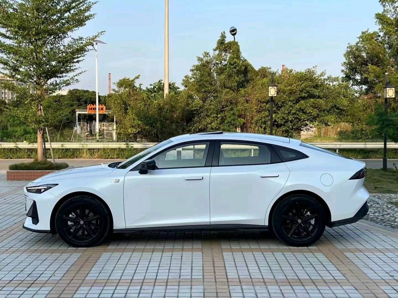 珠海23年长安汽车UNI-V3