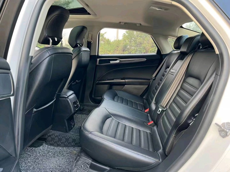 珠海21年福特蒙迪欧8