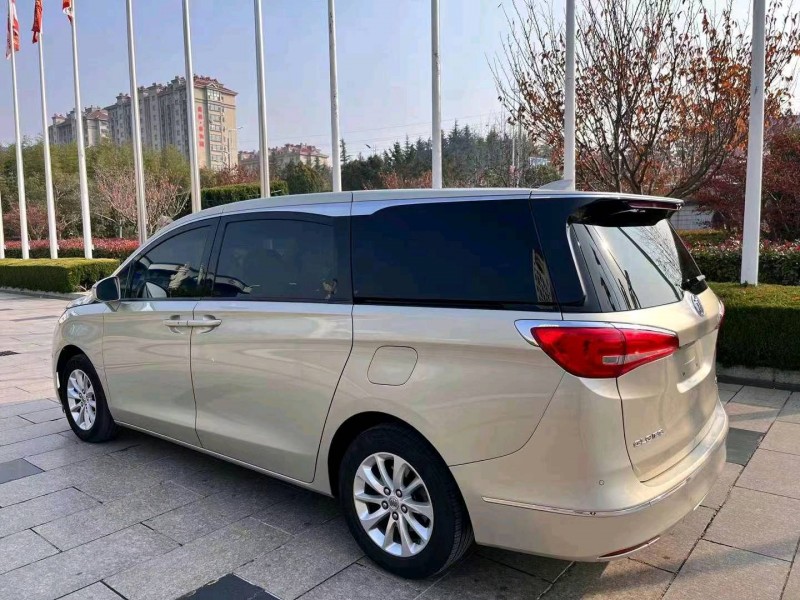 枣庄18年别克GL88