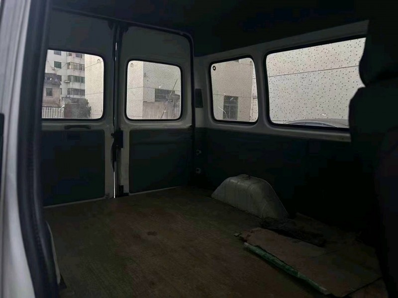 嘉兴13年福特全顺8