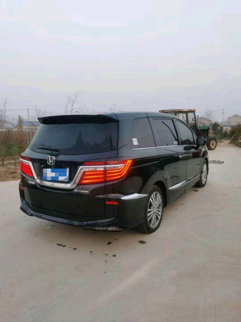 东营17年本田艾力绅2