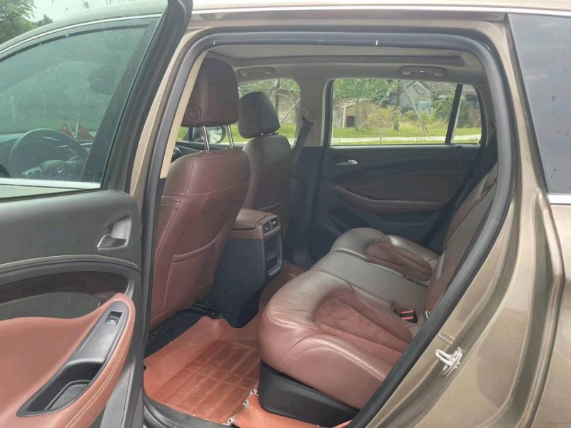 广州17年别克昂科威4