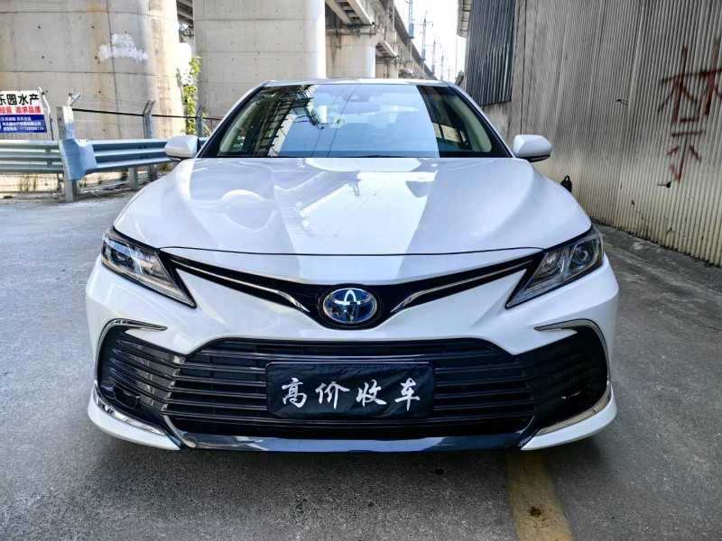 广州22年丰田凯美瑞1