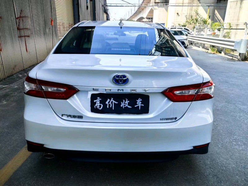 广州22年丰田凯美瑞9