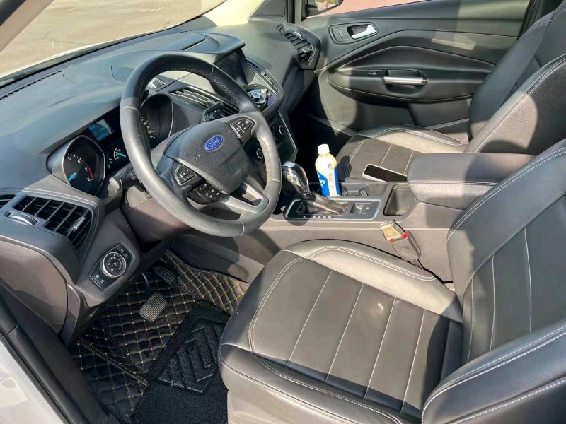 枣庄17年福特翼虎8