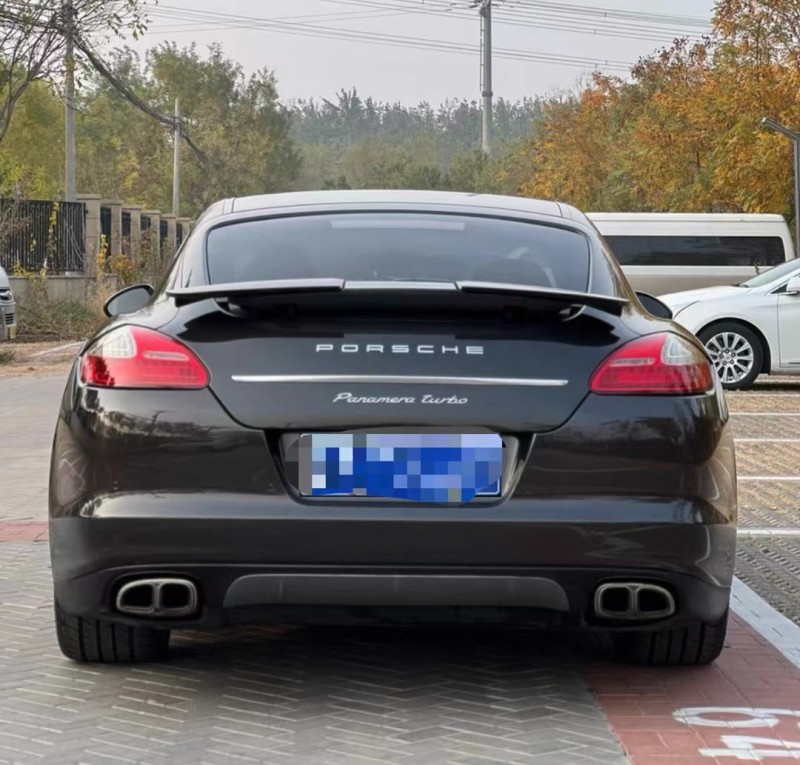 济南11年保时捷帕拉梅拉6