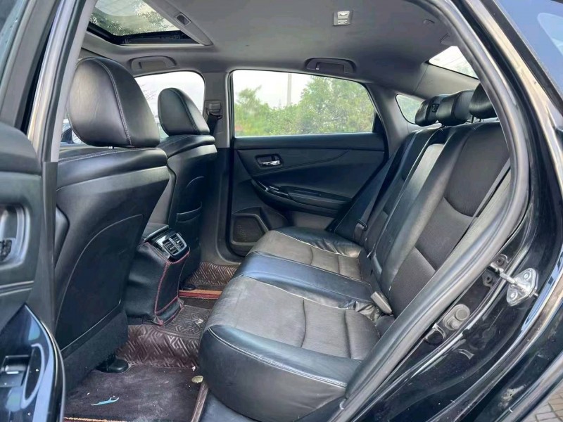 珠海15年本田思铂睿8