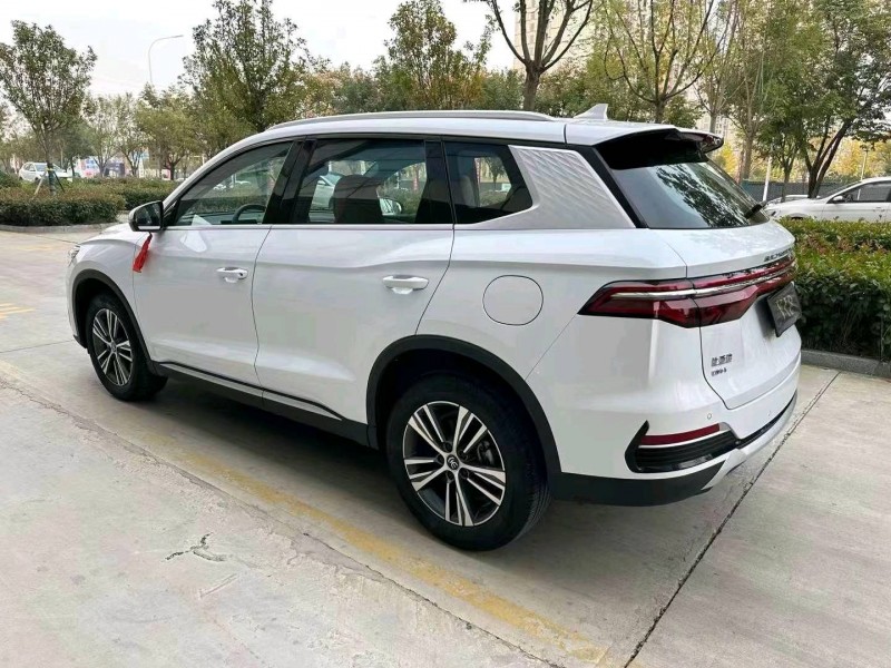 济宁23年比亚迪宋7