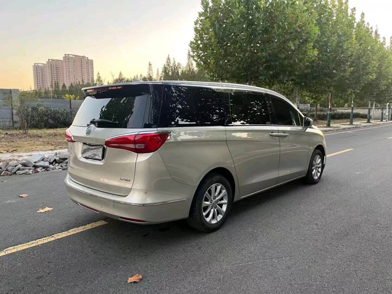 徐州19年别克GL88