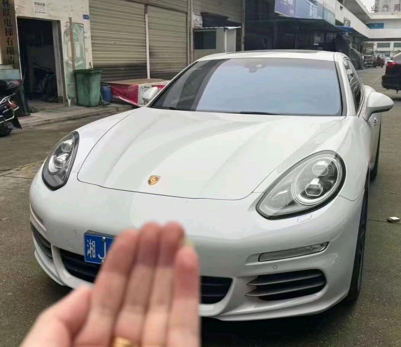 珠海17年保时捷帕拉梅拉1