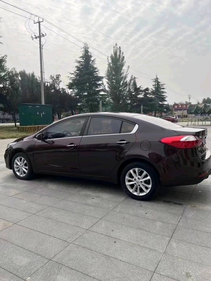 济宁17年起亚K37