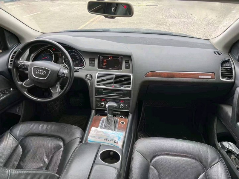 济宁13年奥迪Q74