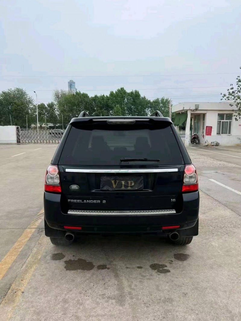 济宁12年路虎神行者9