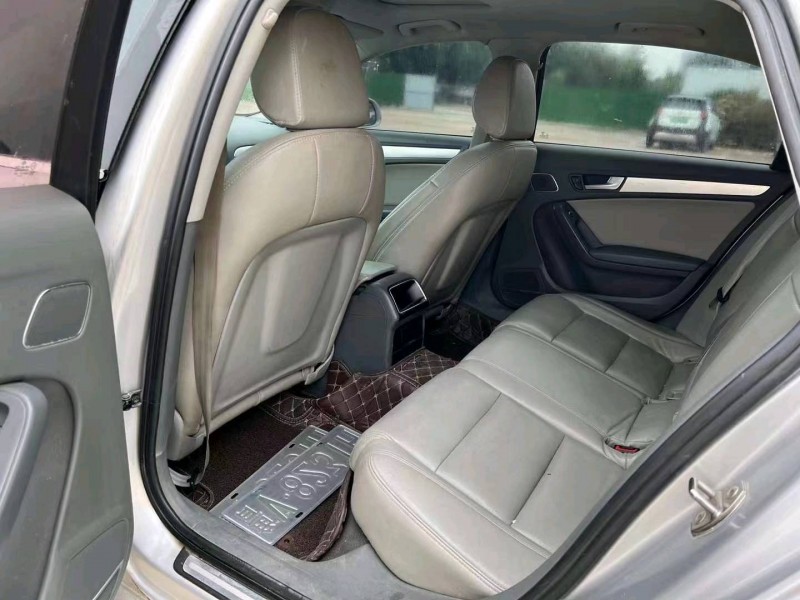 济宁12年奥迪A4L7