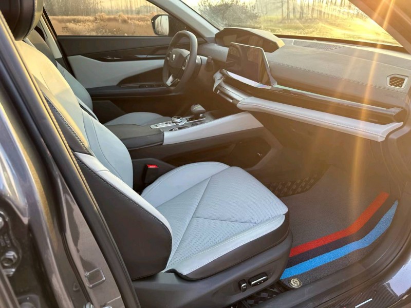 徐州23年长安汽车UNI-V7