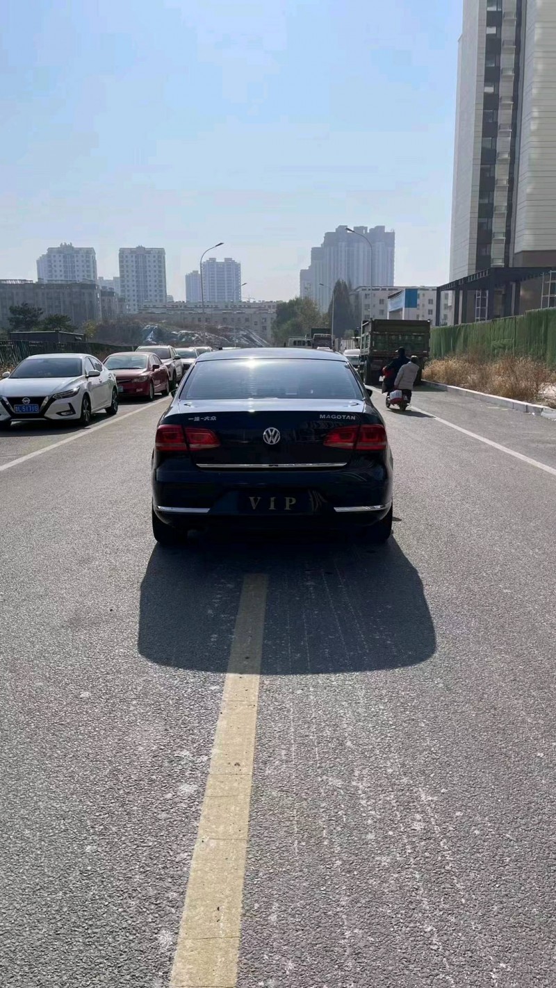 济南13年大众迈腾9