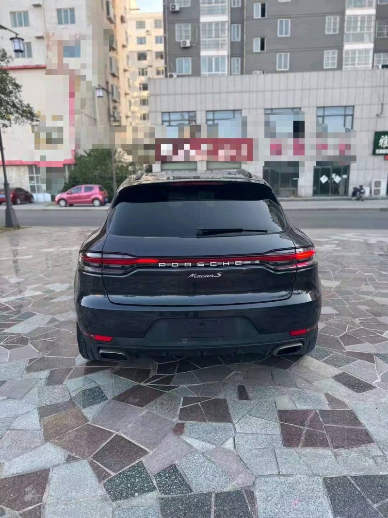 济宁19年保时捷Macan9