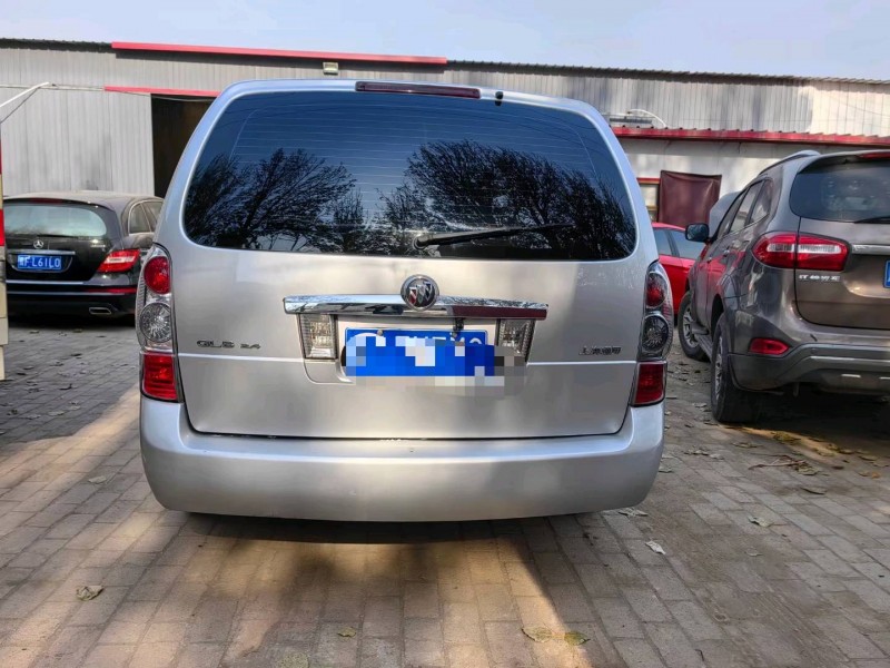 保定15年别克GL89