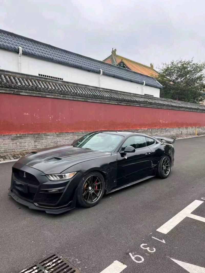 济宁16年福特野马3