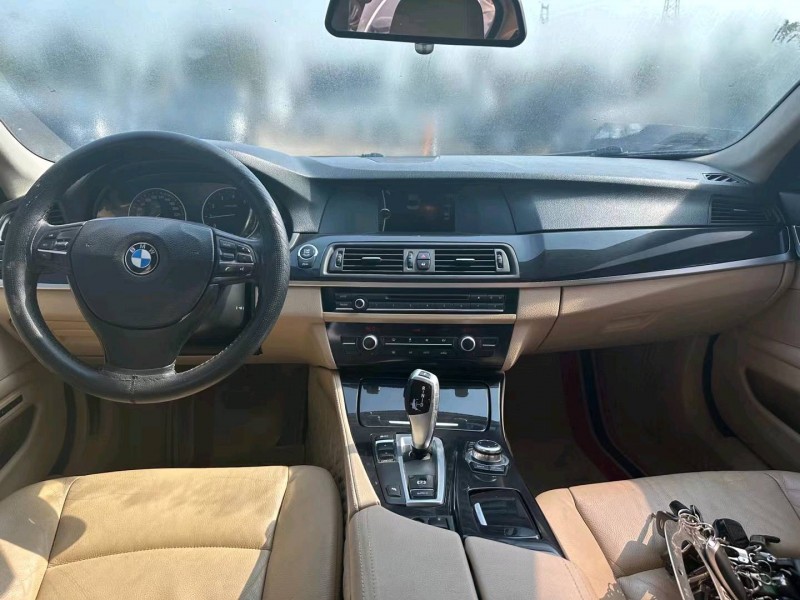 保定13年宝马5系8