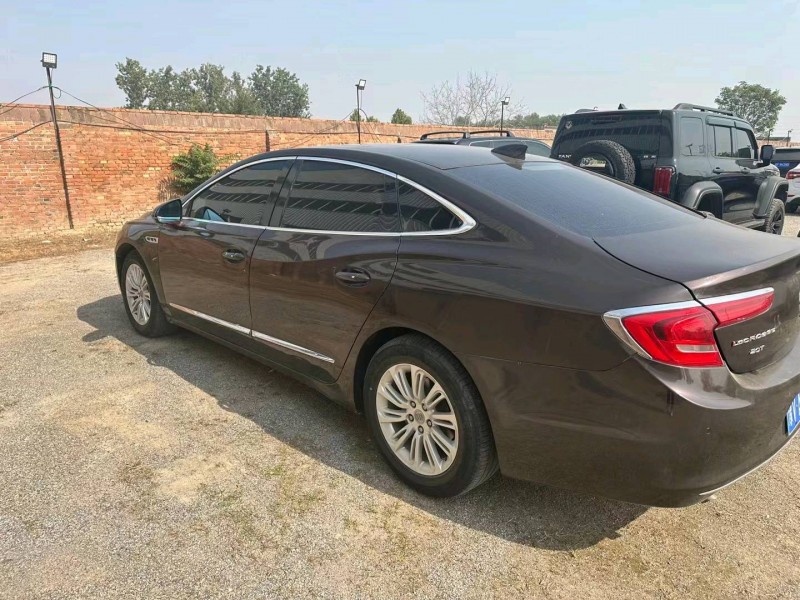 保定17年别克君越4