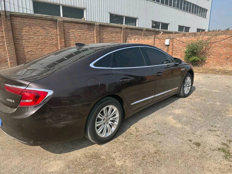 保定17年别克君越5