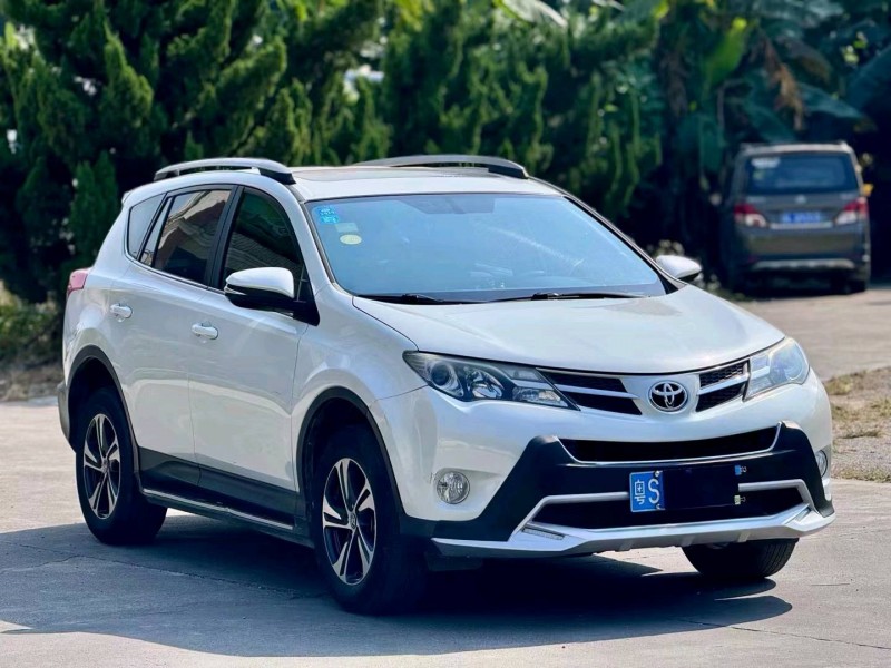 珠海15年丰田RAV4荣放3