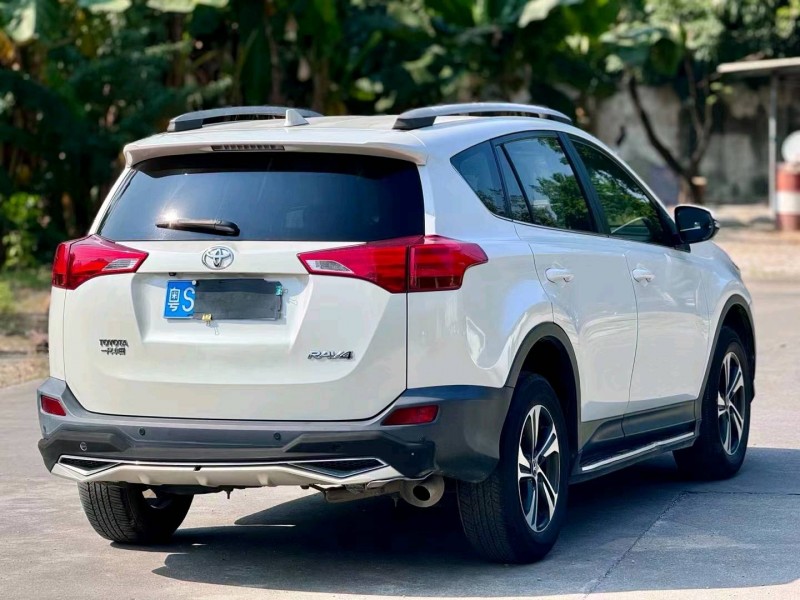 珠海15年丰田RAV4荣放8